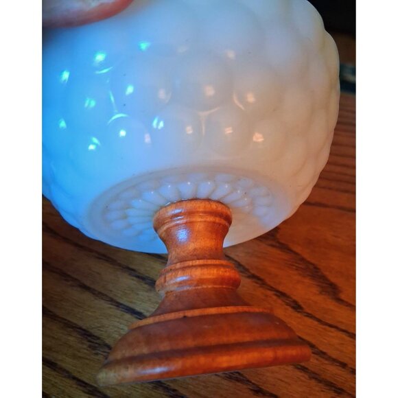 Vintage White Scalloped Milk Glass Compote Dish With Wooden Base - Picture 4 of 7